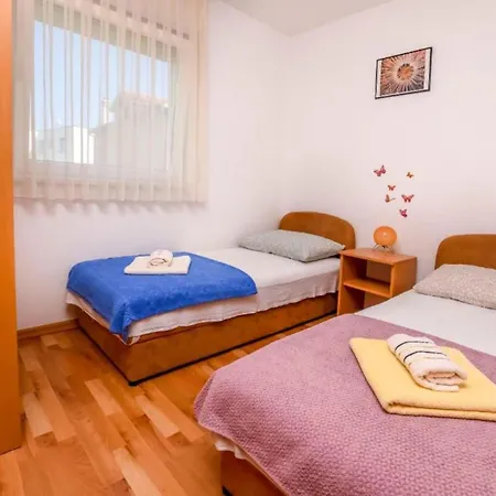 Aurel - Classic Comfort Two Bedroom Balcony