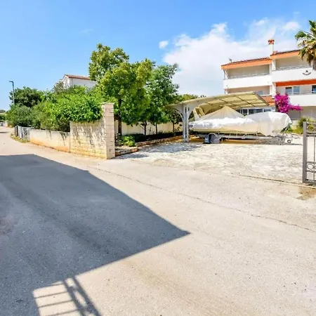 Aurel - Classic Comfort Two Bedroom Balcony Appartement Rogoznica (Sibenik-Knin)